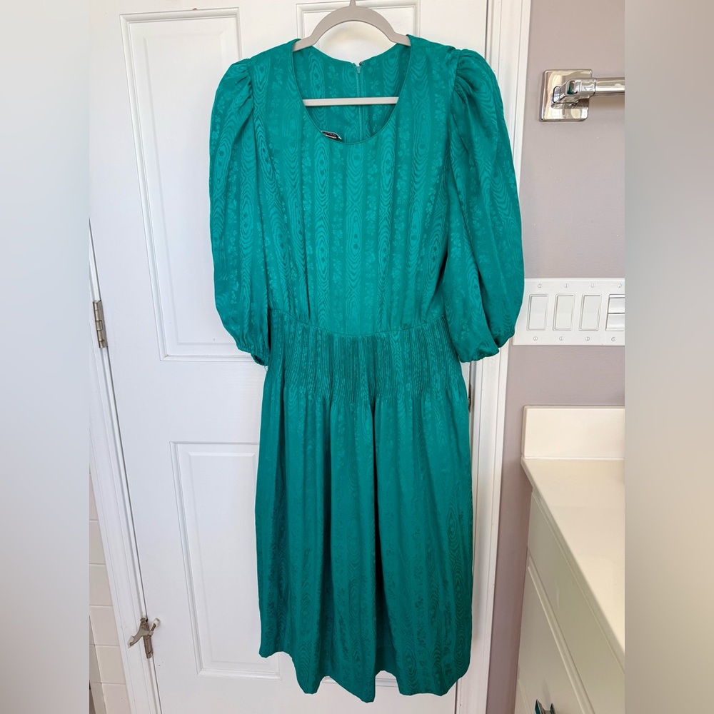 Vintage USA Garment Union Tag Pure Silk Teal Puff Sleeve Pleat Midi Dress Floral
